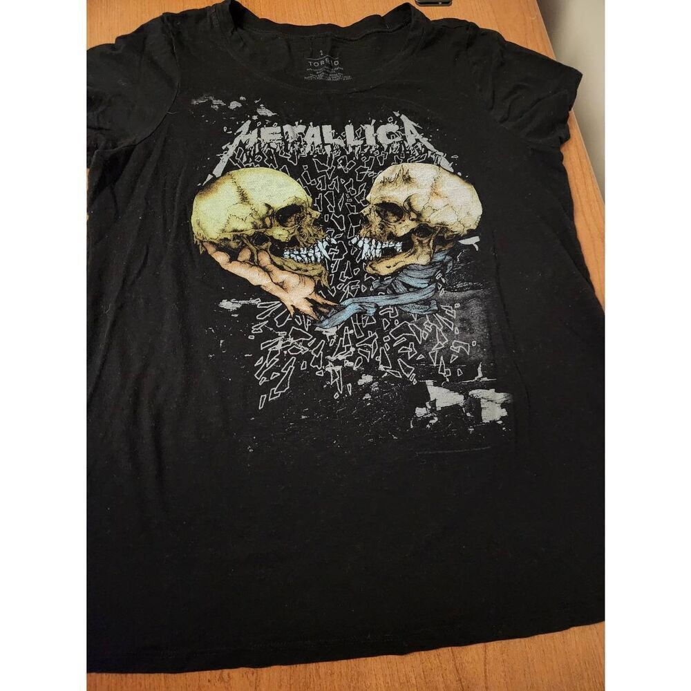 Torrid Classic Fit Crew Tee - Metallica Skull Black Size 2
